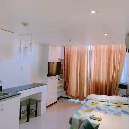 Loft Type Penthouse In Persimmon Condo